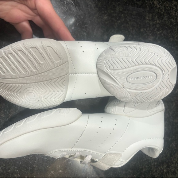 Dance shoes and cheerleading - Picture 2 of 6